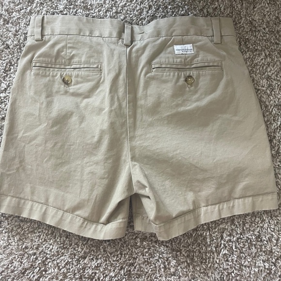 Vineyard vines shorts - Picture 3 of 4